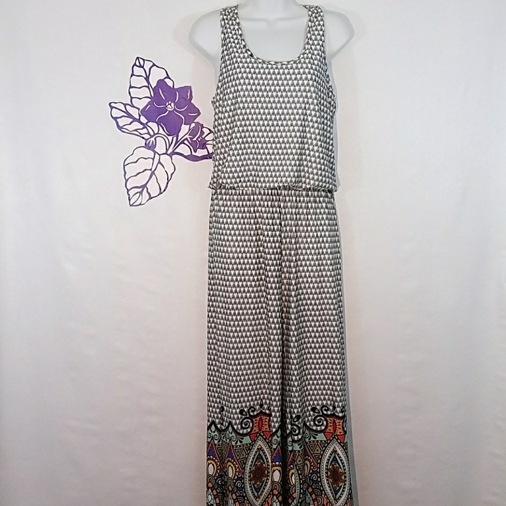 Magic black white multicolor jumpsuit.        0282
